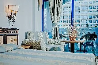 Arcadia Szálloda 4*